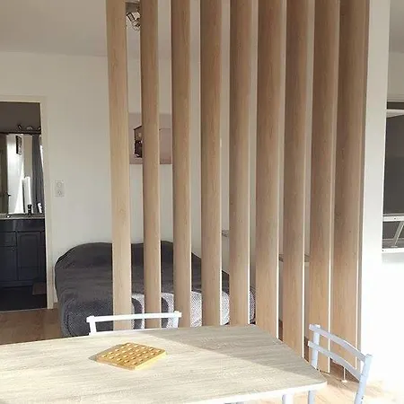 Royan Apartment Διαμέρισμα *